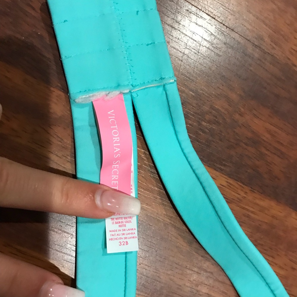❌SOLD❌Victoria’s Secret Bathing Suit Top - Picture 4 of 4